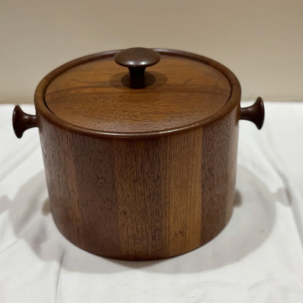 Vintage Teak Wood Ice Bucket, Danish w/plastic Insert Bucket And Foam Lining.